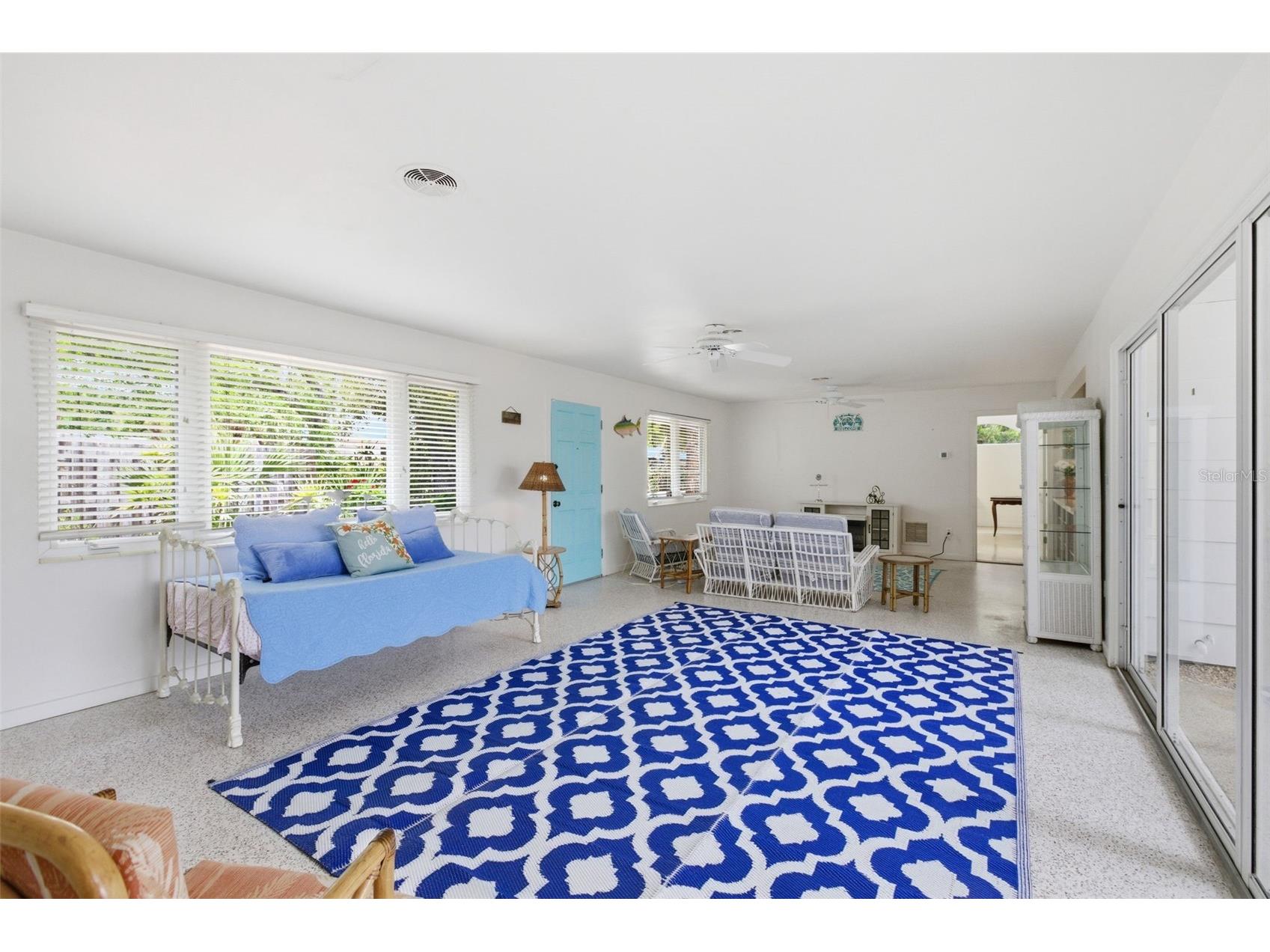 528 Ralph Street Siesta Key FL 34242 TB8491348 image7