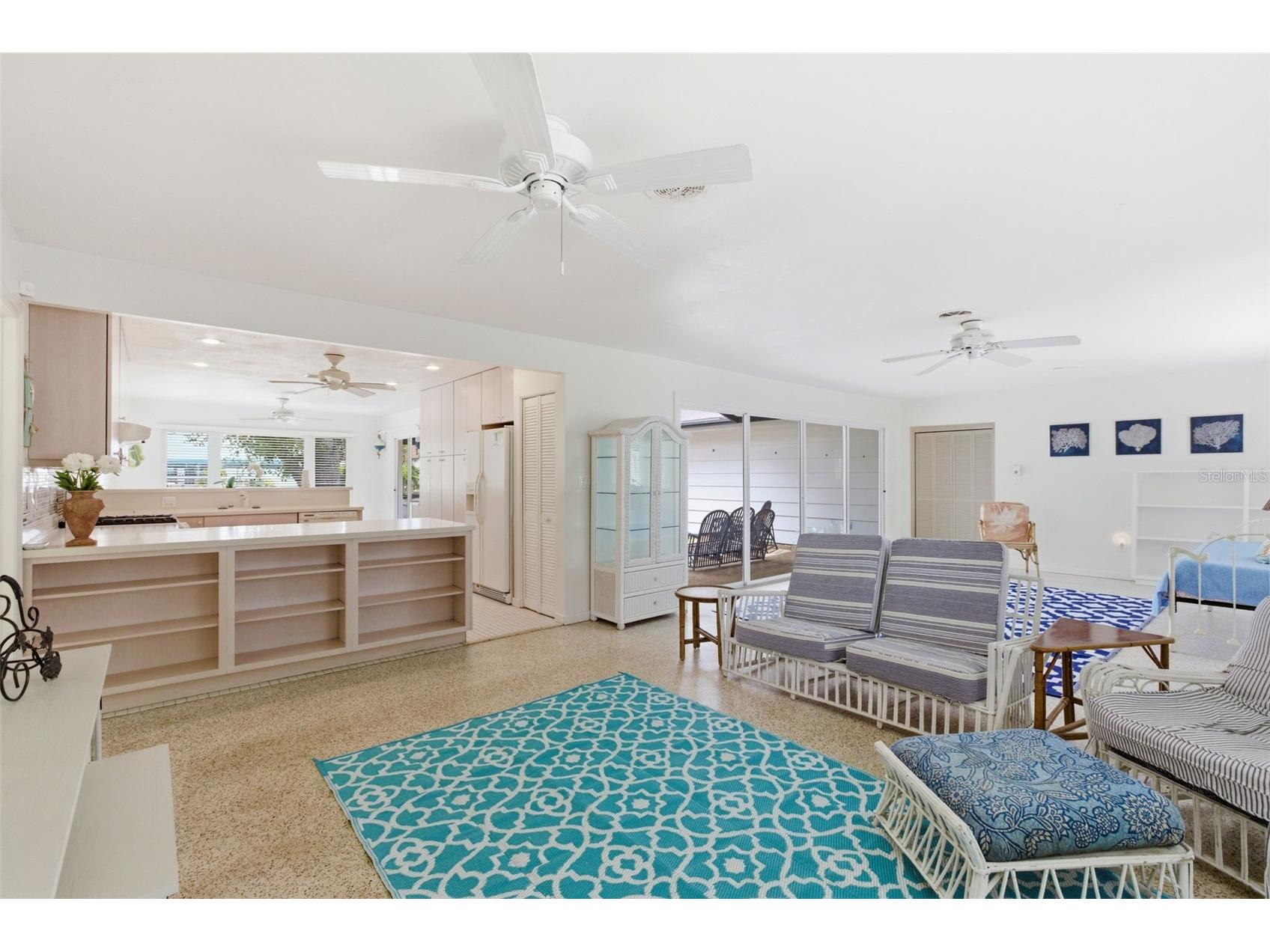 528 Ralph Street Siesta Key FL 34242 TB8491348 image9