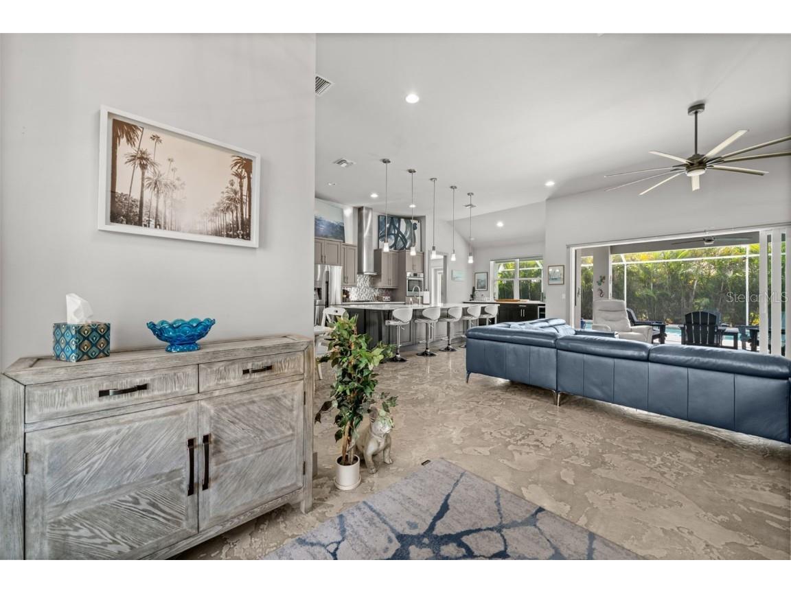 528 SE 14th Terrace Cape Coral FL 33990 C7515921 image17