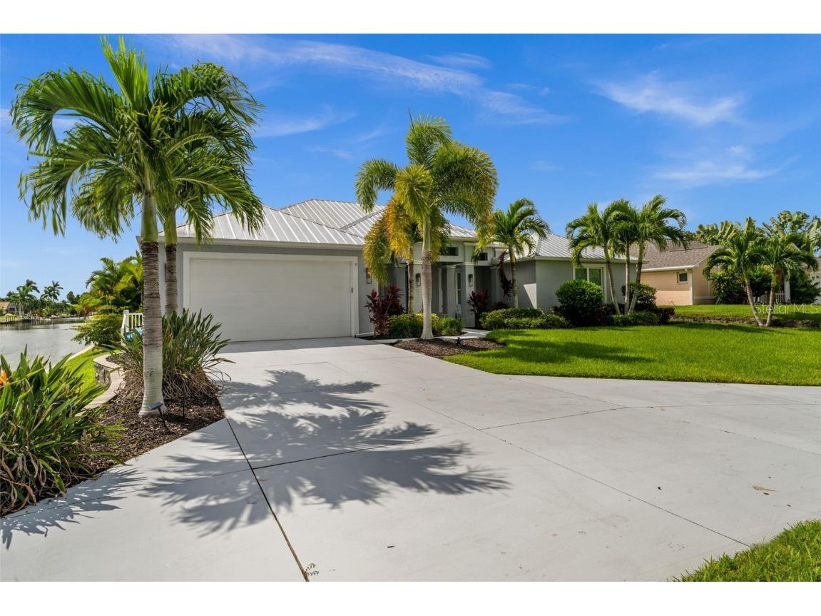 528 SE 14th Terrace Cape Coral FL 33990 C7515921 image3