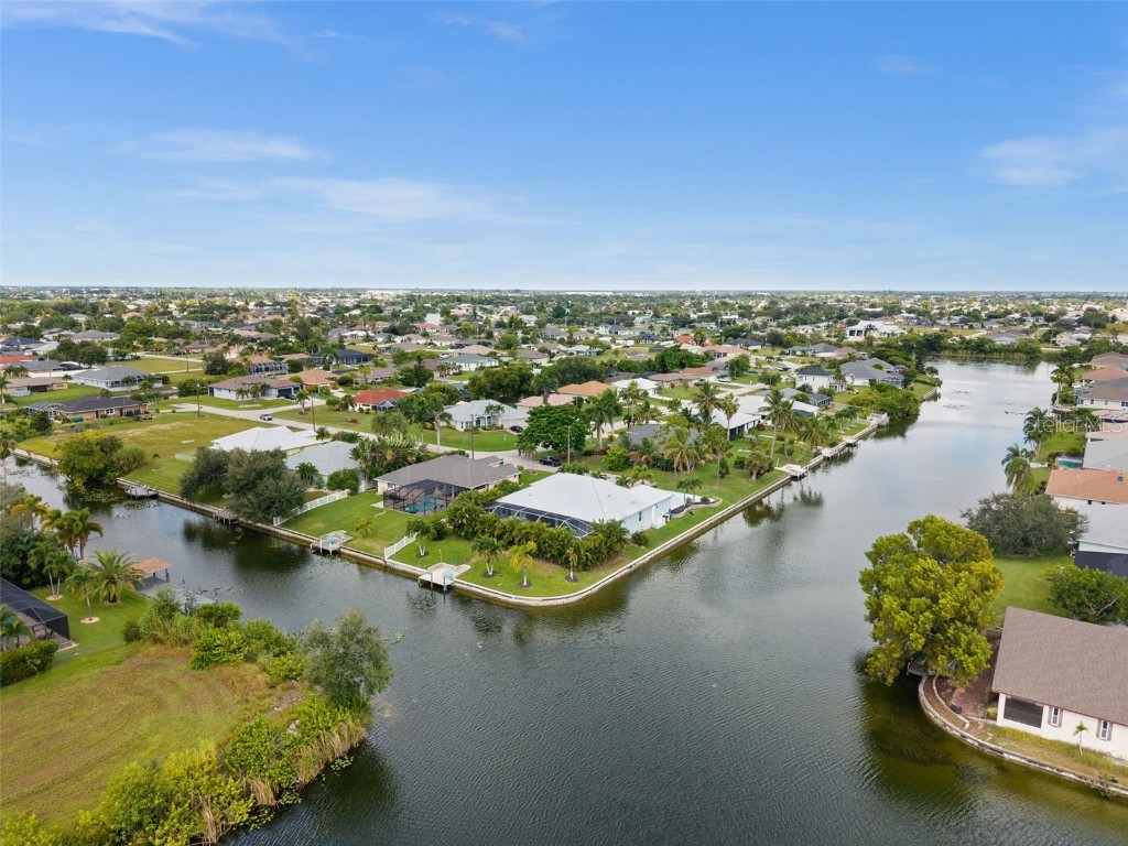 528 SE 14th Terrace Cape Coral FL 33990 C7515921 image60