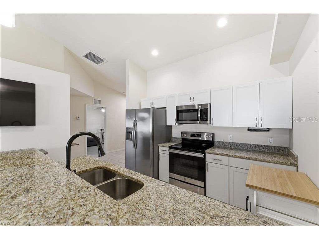 528 SE 5th Place Cape Coral FL 33990 C7522462 image4