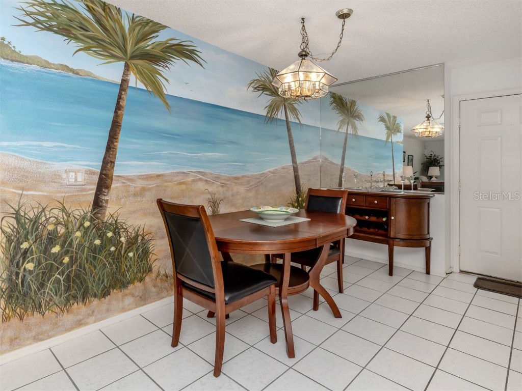 528 W Venice Avenue #1 Venice FL 34285 N6138875 image5