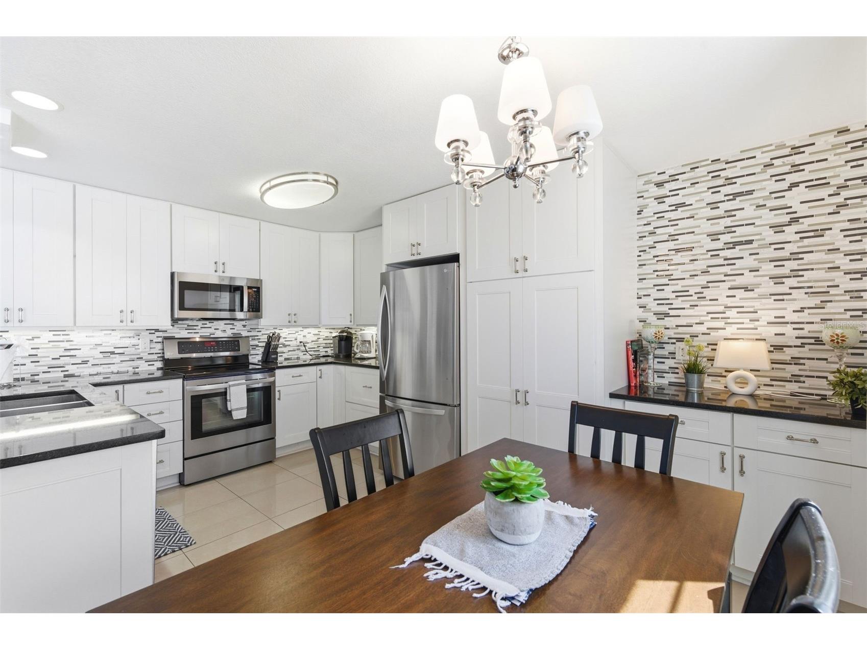 5280 Coquina Key Drive SE #A FURNISHED SEASONAL Saint Petersburg FL 33705 - TAMPA BAY TB8507627 image10