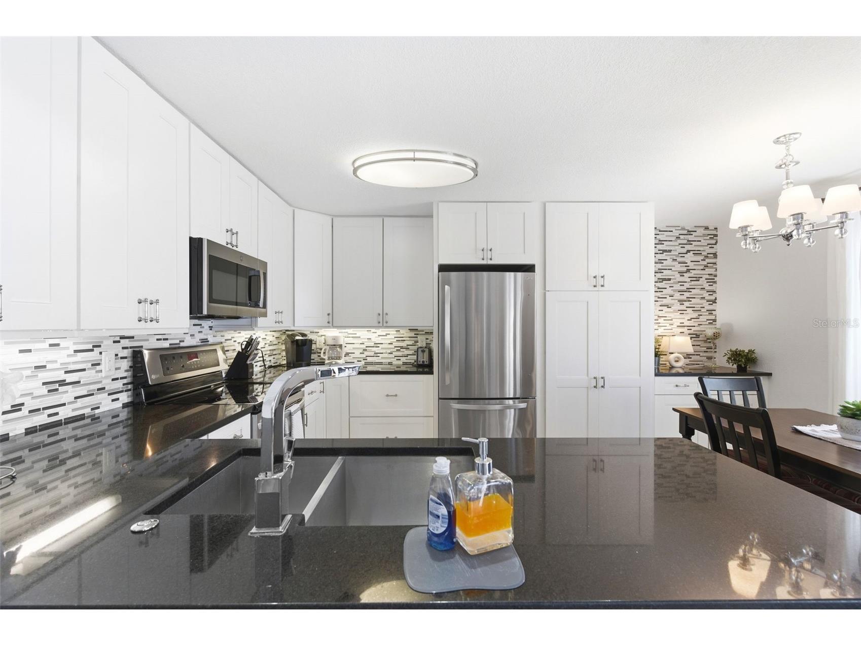 5280 Coquina Key Drive SE #A FURNISHED SEASONAL Saint Petersburg FL 33705 - TAMPA BAY TB8507627 image12