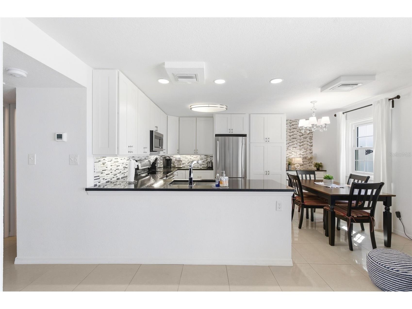 5280 Coquina Key Drive SE #A FURNISHED SEASONAL Saint Petersburg FL 33705 - TAMPA BAY TB8507627 image13