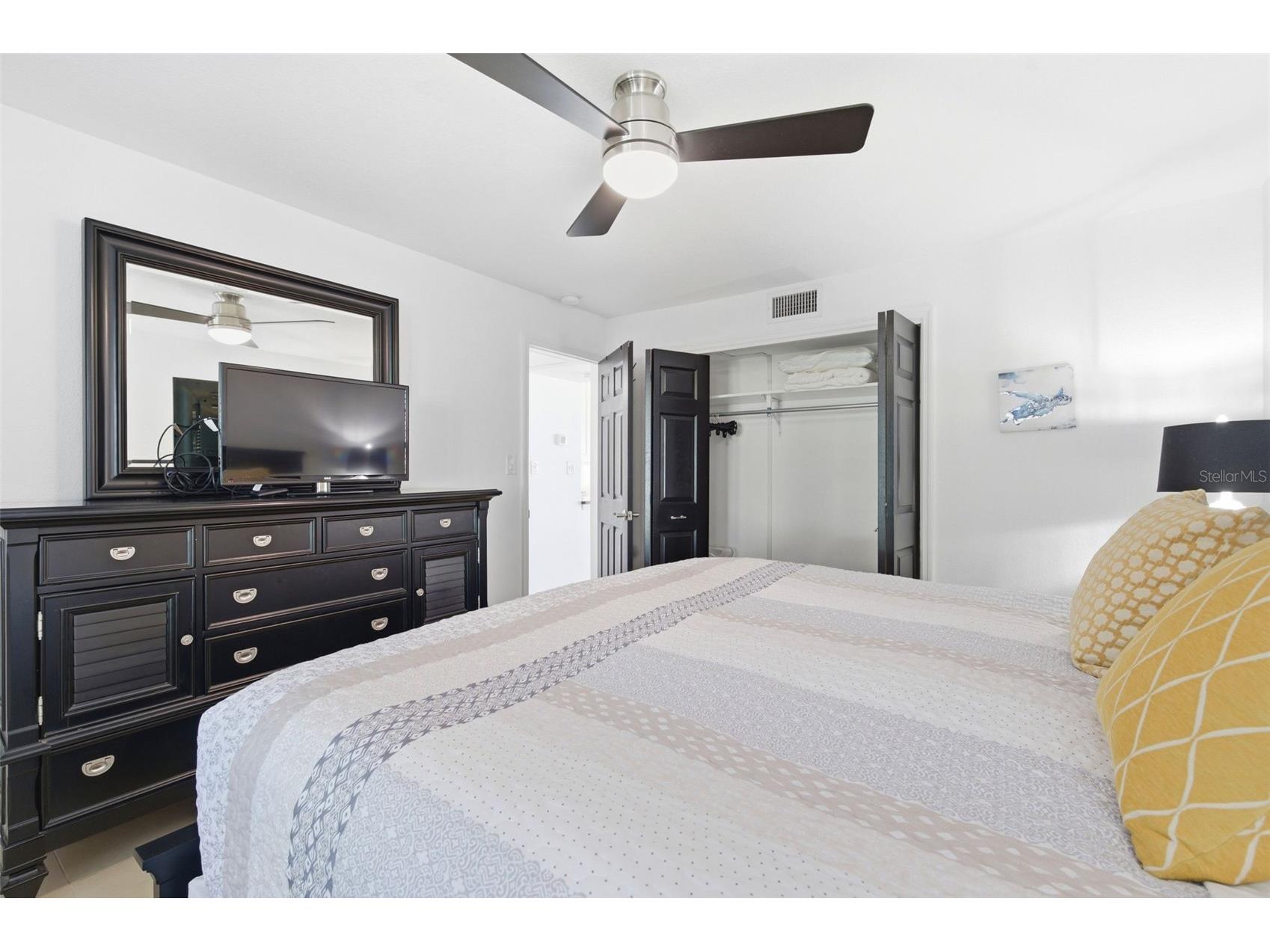 5280 Coquina Key Drive SE #A FURNISHED SEASONAL Saint Petersburg FL 33705 - TAMPA BAY TB8507627 image22