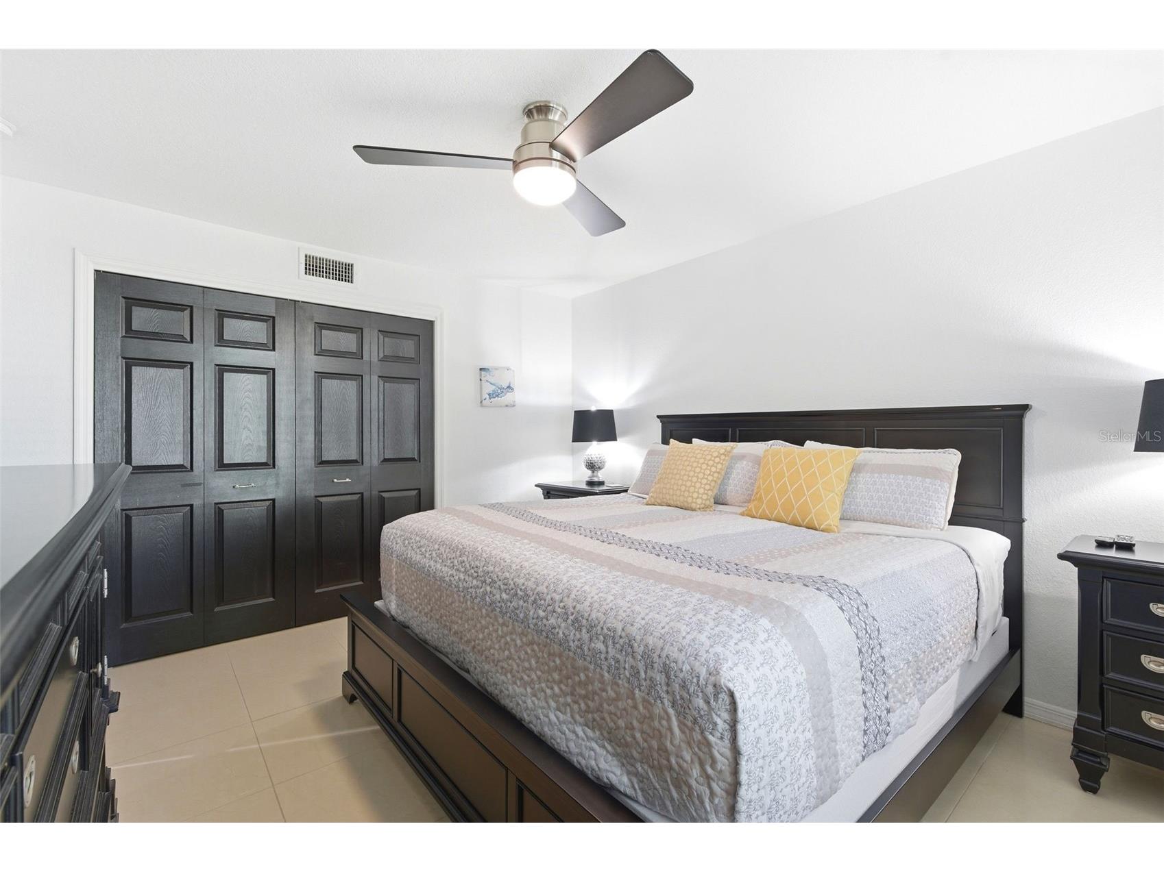 5280 Coquina Key Drive SE #A FURNISHED SEASONAL Saint Petersburg FL 33705 - TAMPA BAY TB8507627 image23