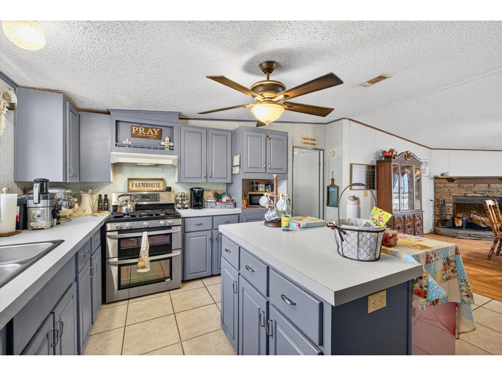 5280 Golddust Road Spring Hill FL 34609 W7880286 image9