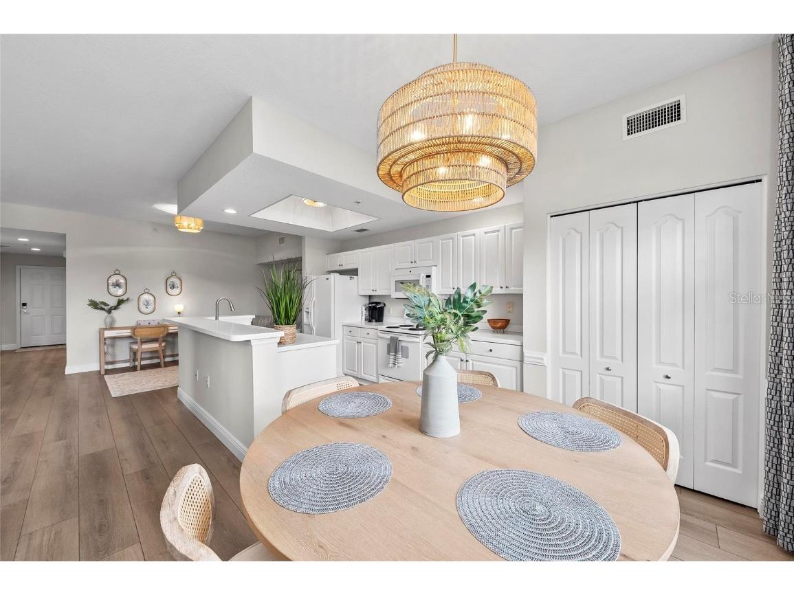 5280 Hyland Hills Avenue #1812 Sarasota FL 34241 A4661689 image37