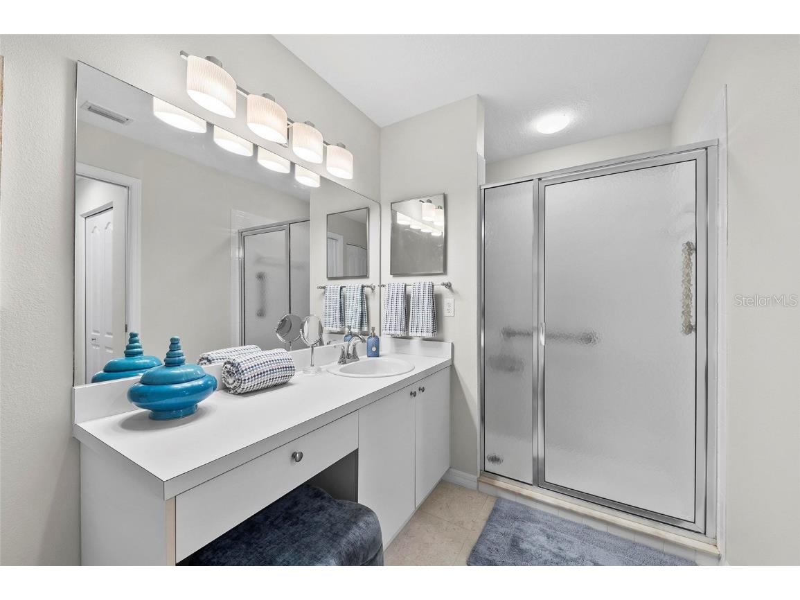 5280 Hyland Hills Avenue #1812 Sarasota FL 34241 A4661689 image39