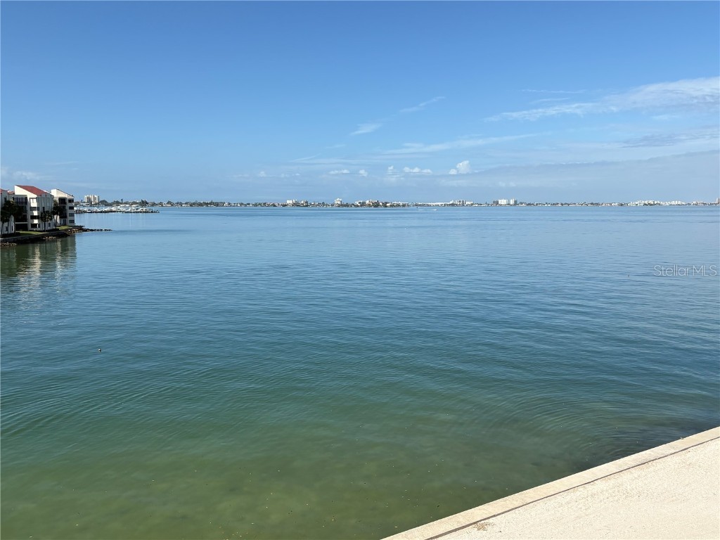 5281 Isla Key Boulevard S #307 Saint Petersburg FL 33715 - BOCA CIEGA TB8440133 image1