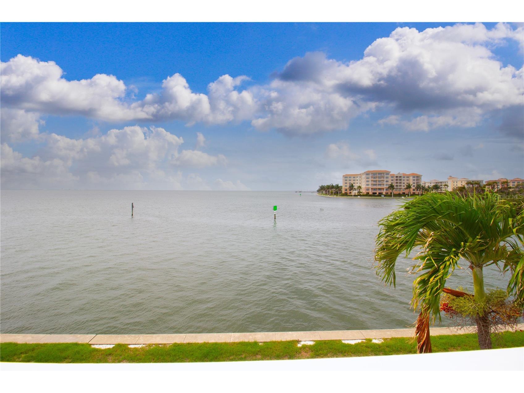 5282 Beach Drive SE #APT D Saint Petersburg FL 33705 - TAMPA BAY AND LITTLE BAYOU TB8513884 image21