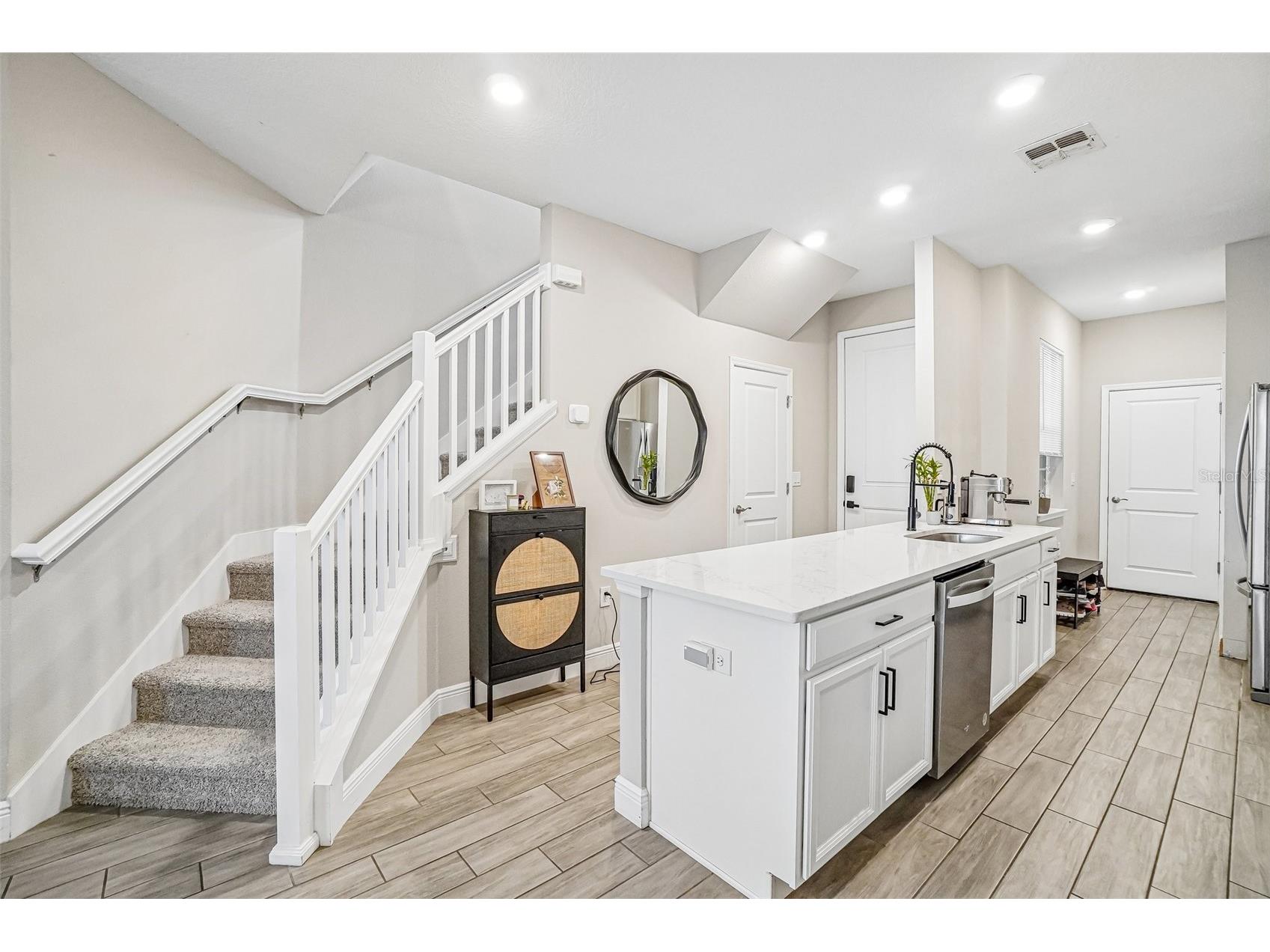 5282 Neil Drive Saint Petersburg FL 33714 TB8505469 image5