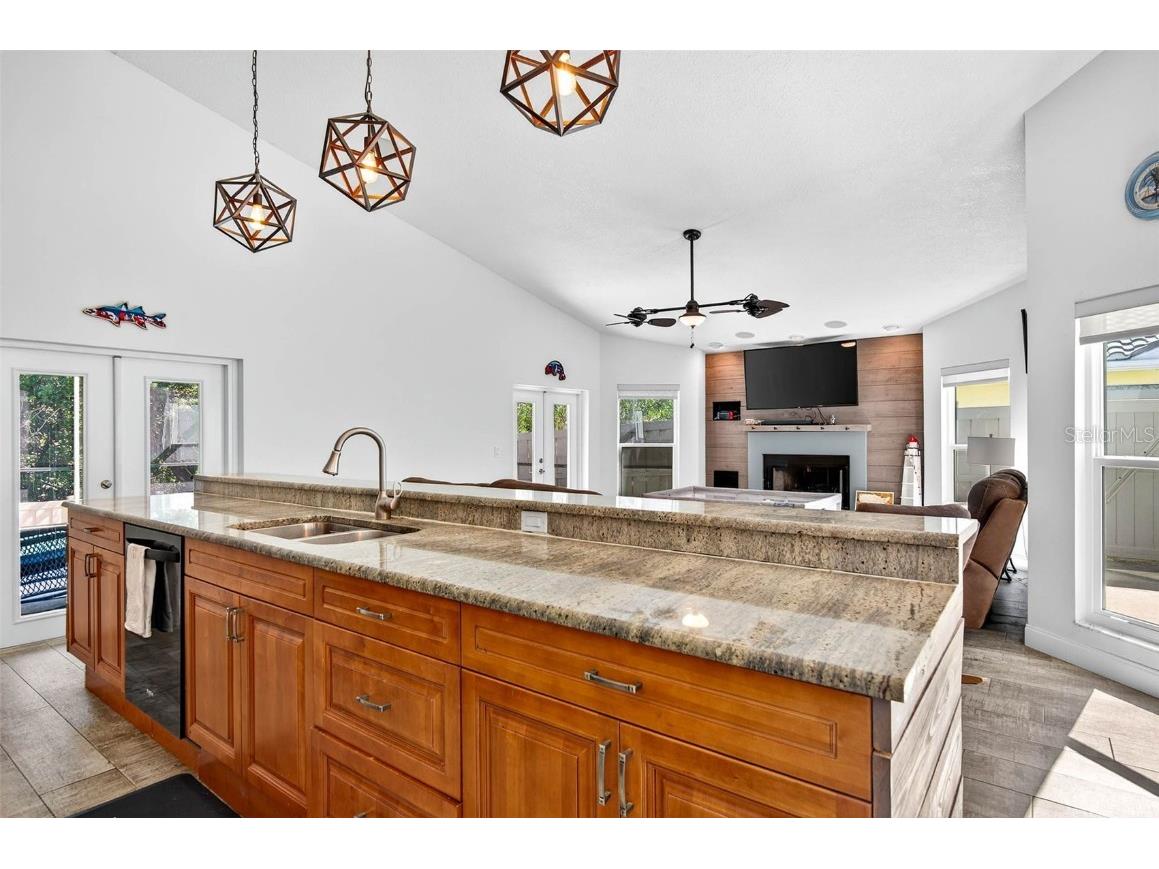 5282 White Sand Circle NE Saint Petersburg FL 33703 TB8445179 image13