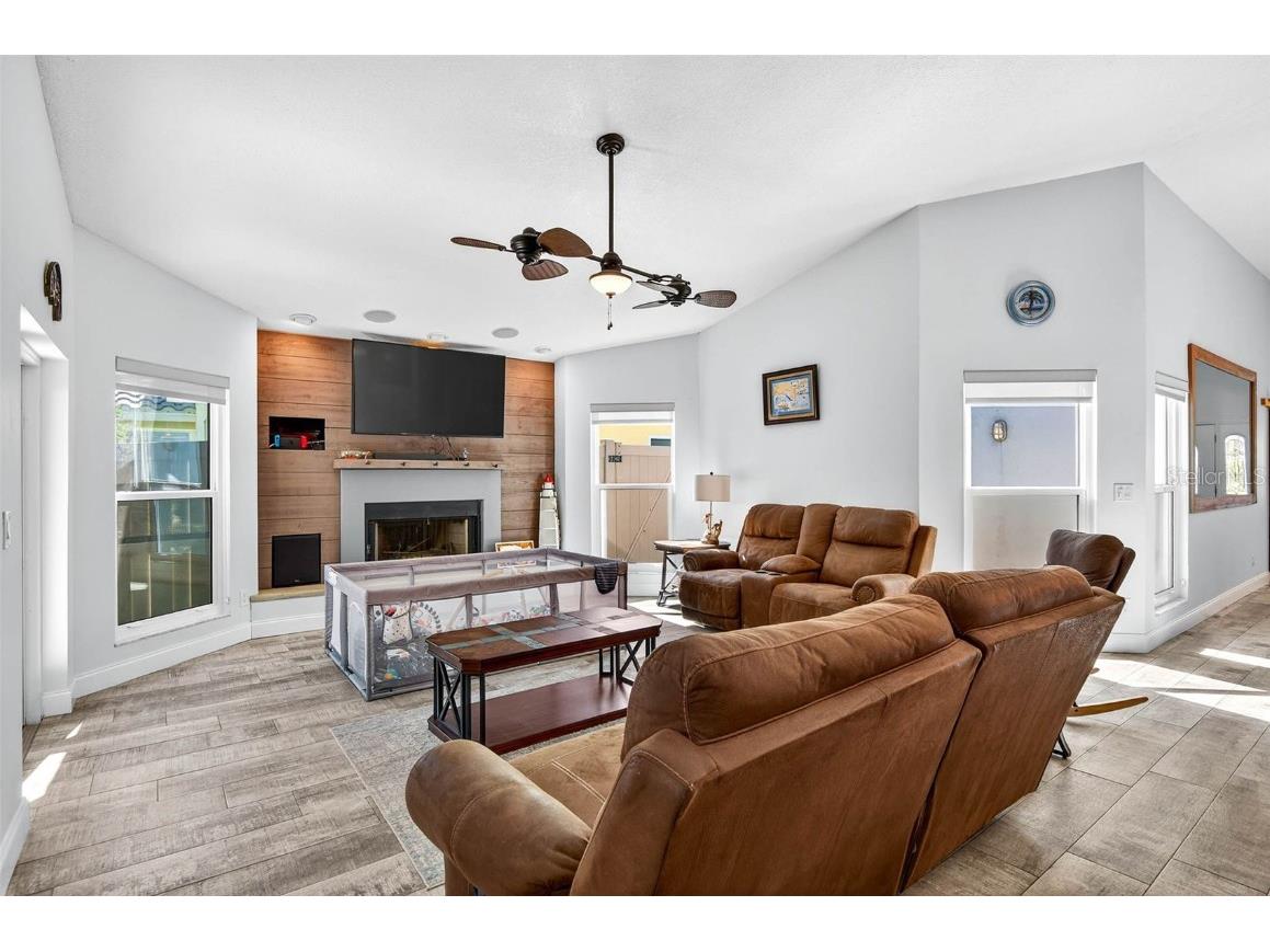 5282 White Sand Circle NE Saint Petersburg FL 33703 TB8445179 image17