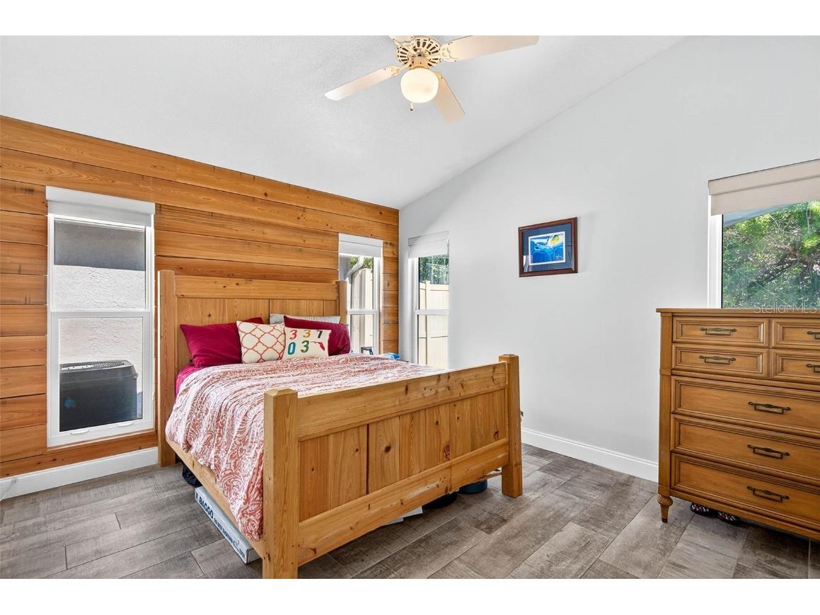 5282 White Sand Circle NE Saint Petersburg FL 33703 TB8445179 image28