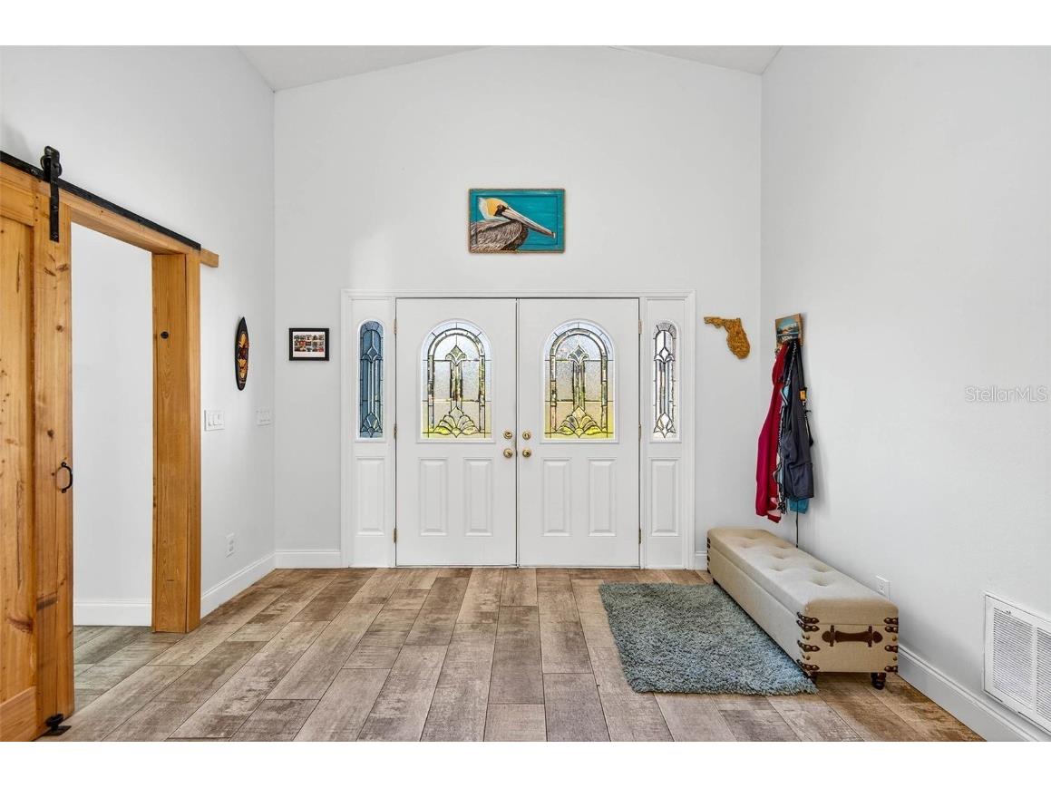 5282 White Sand Circle NE Saint Petersburg FL 33703 TB8445179 image4