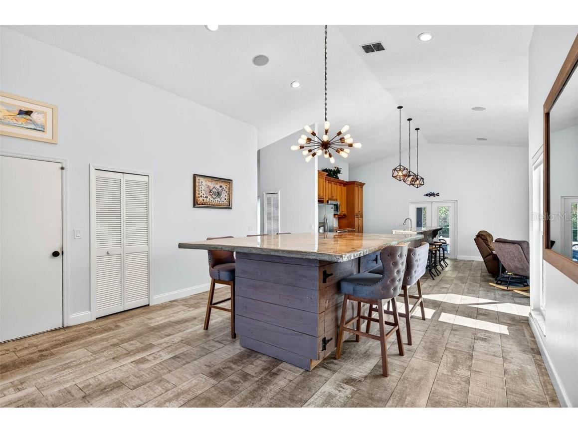 5282 White Sand Circle NE Saint Petersburg FL 33703 TB8445179 image6