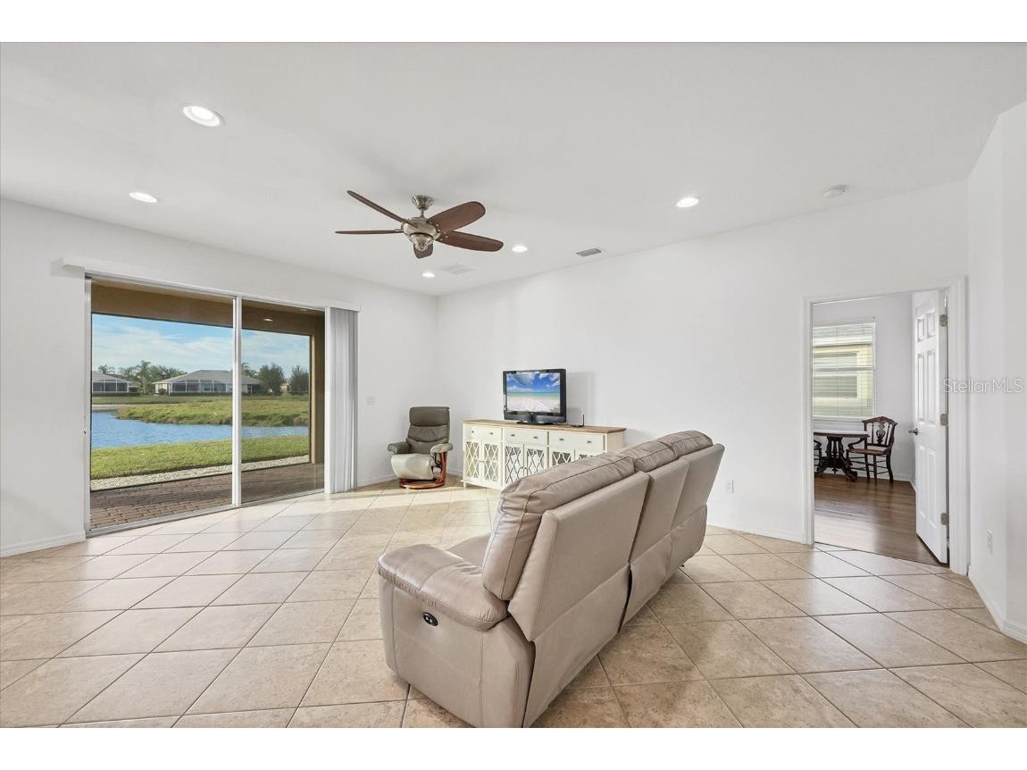 5283 Canyonland Way Venice FL 34293 A4673552 image10
