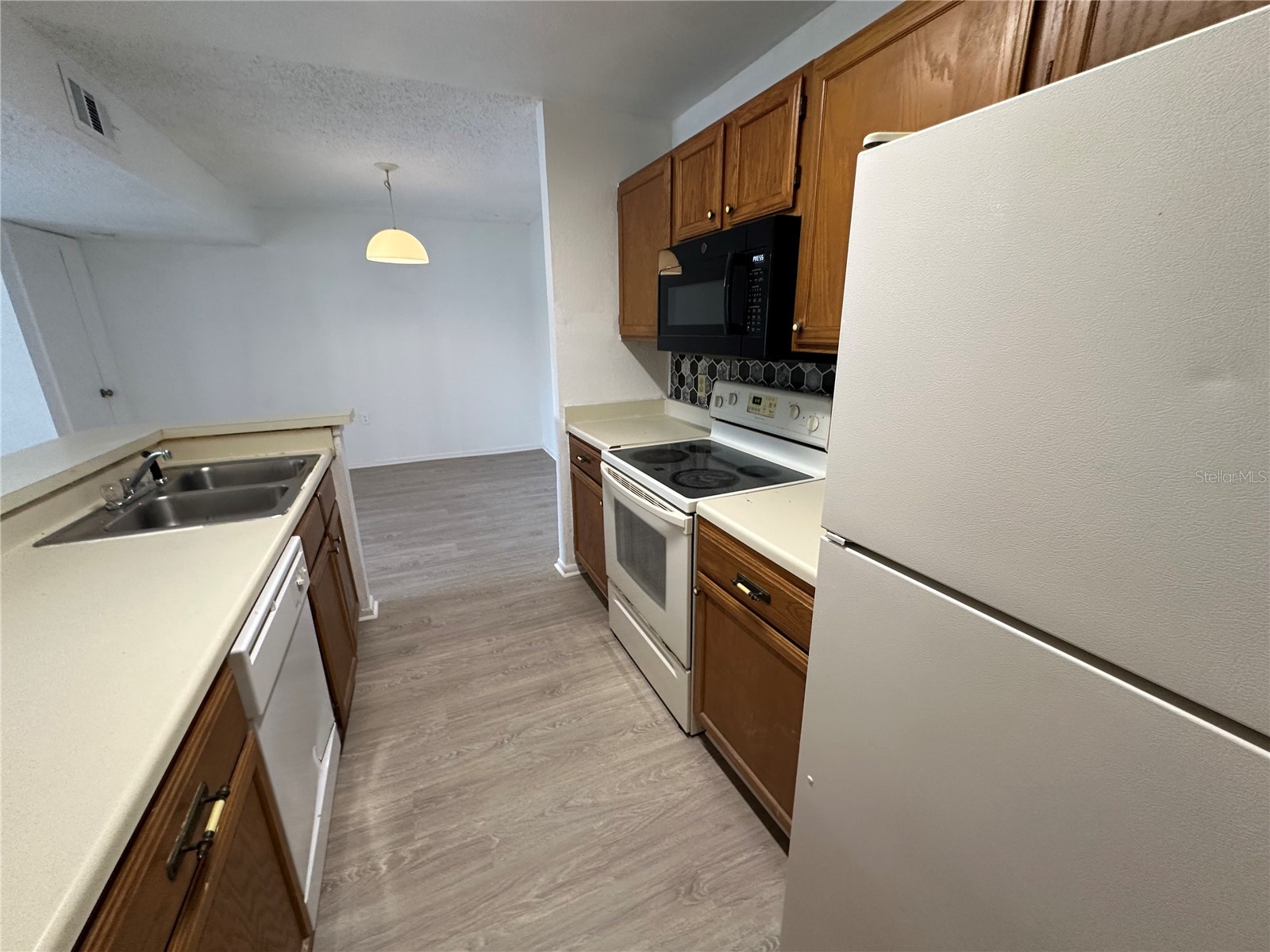 5283 Images Circle #304 Kissimmee FL 34746 O6414122 image26