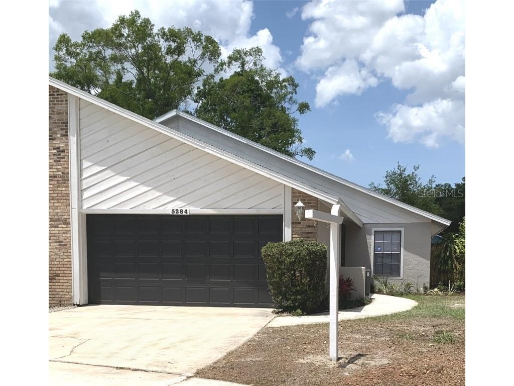 5284 Indian Laurel Court Orlando FL 32808 O6305612 image1