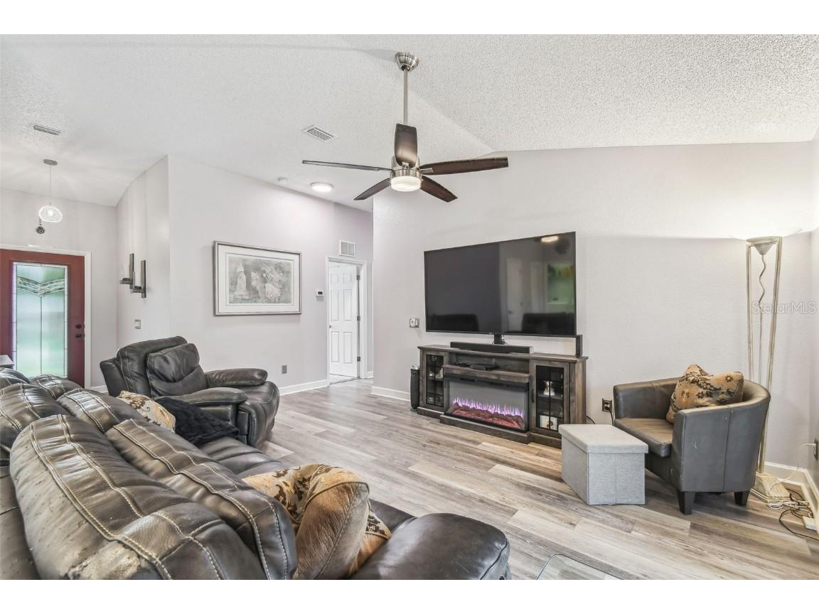 5284 Landover Boulevard Spring Hill FL 34609 TB8404358 image9