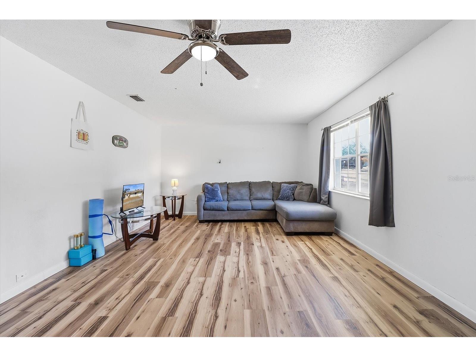 5284 Springwood Road Spring Hill FL 34609 OM717646 image5
