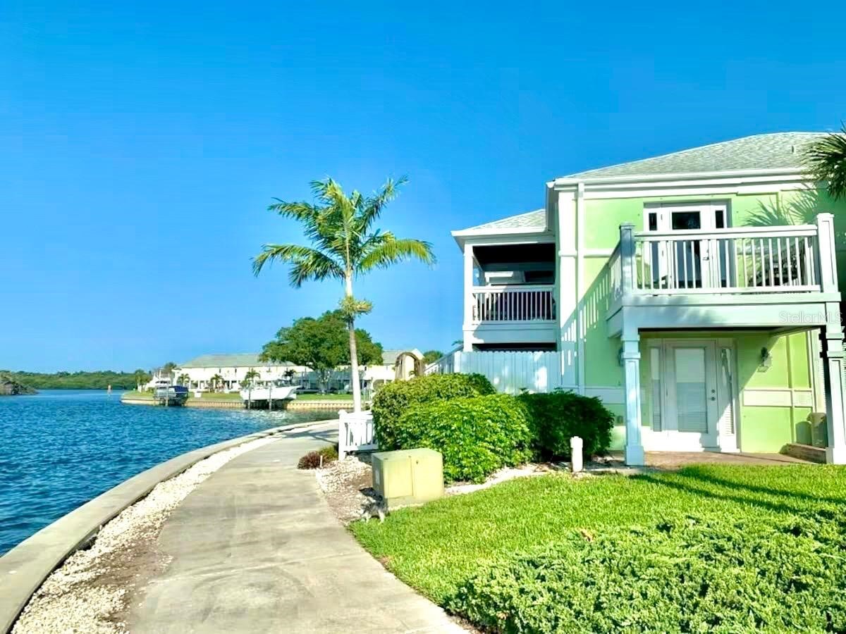 5285 Coquina Key Drive SE #C Saint Petersburg FL 33705 - TAMPA BAY TB8464135 image28