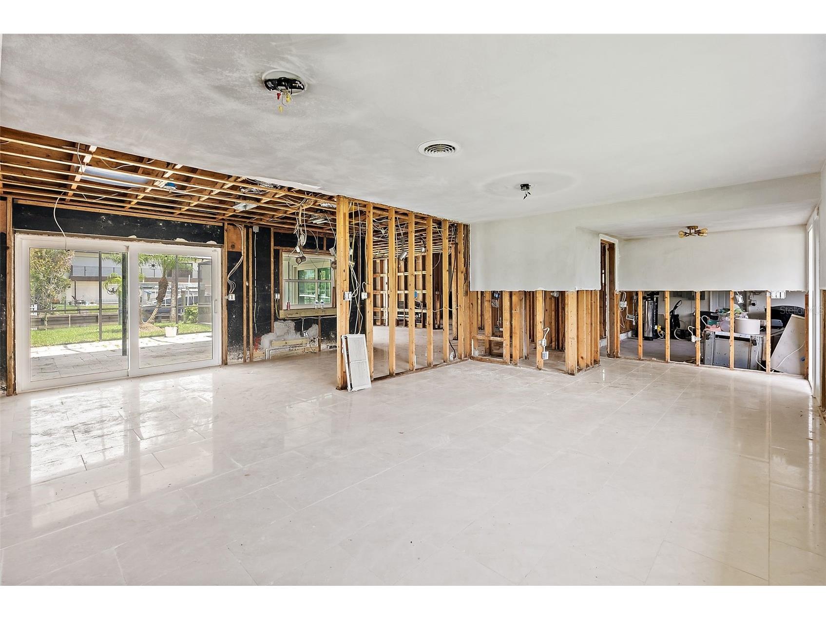 5285 Dover Street NE Saint Petersburg FL 33703 - TAMPA BAY TB8400937 image10