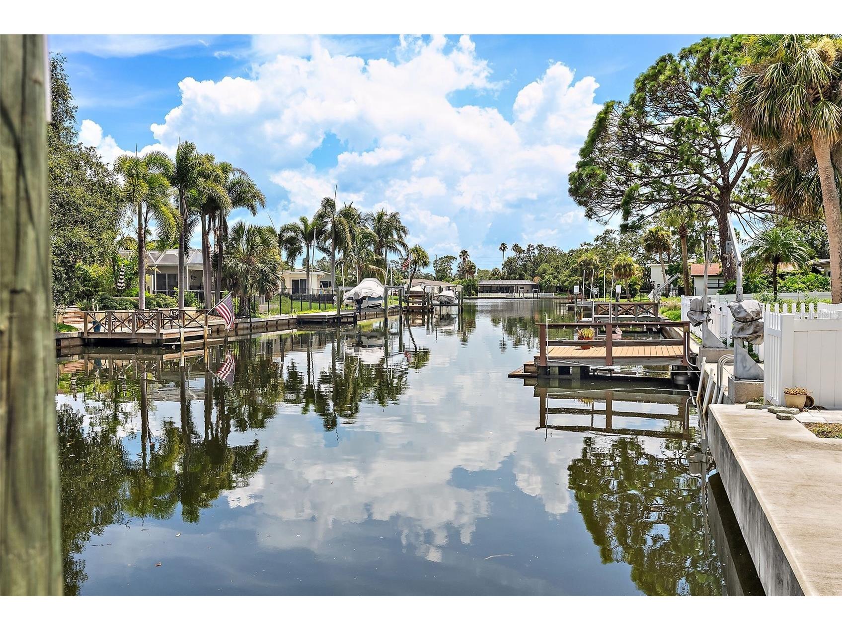 5285 Dover Street NE Saint Petersburg FL 33703 - TAMPA BAY TB8400937 image2