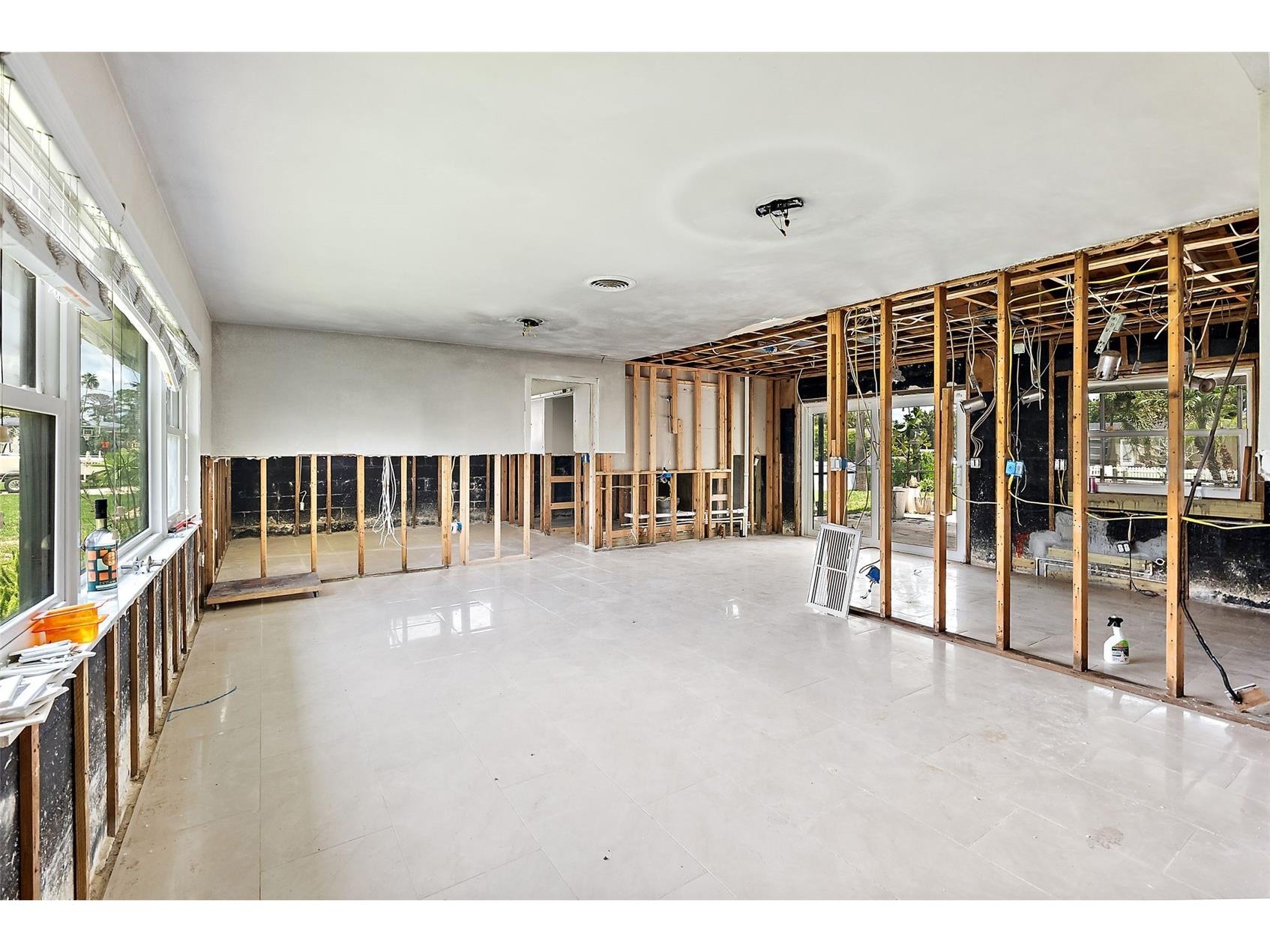 5285 Dover Street NE Saint Petersburg FL 33703 - TAMPA BAY TB8400937 image9