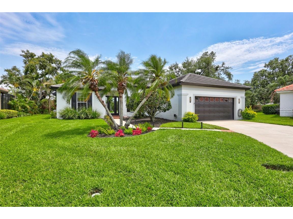 5285 Far Oak Circle Sarasota FL 34238 A4653465 image1