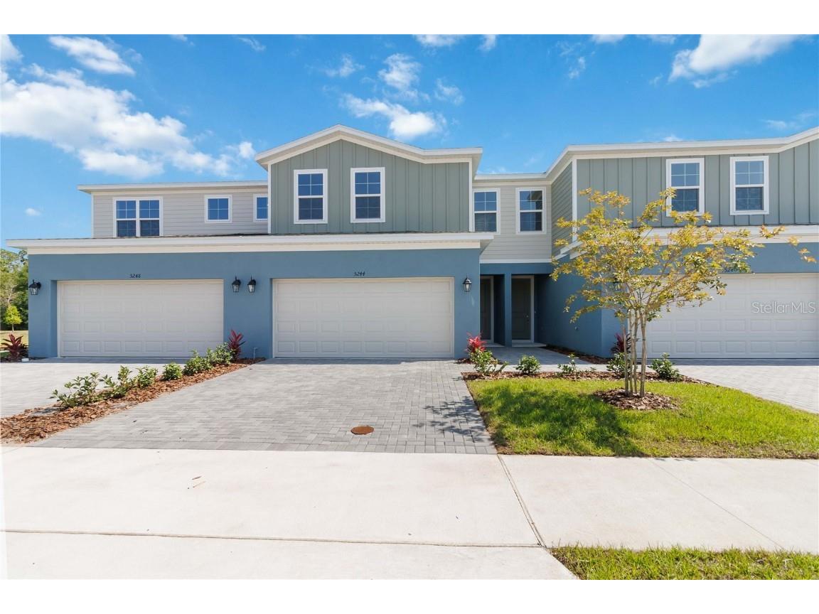 5285 Luisa Court Saint Cloud FL 34771 W7876586 image1