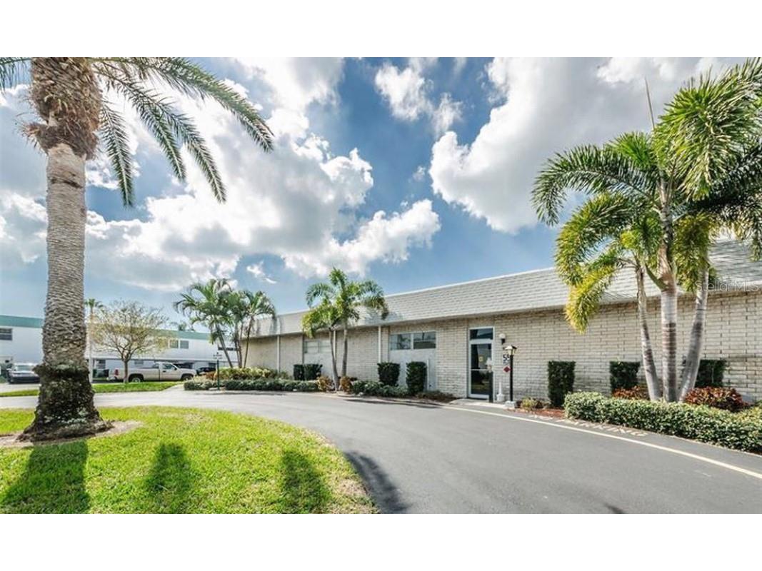 5286 81st Street N #17 Saint Petersburg FL 33709 A4556874 image1