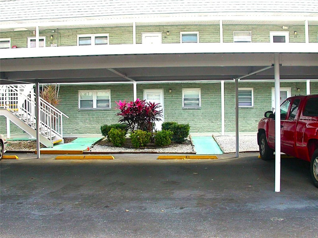 5287 81st Street N #21 Saint Petersburg FL 33709 U8233306 image1