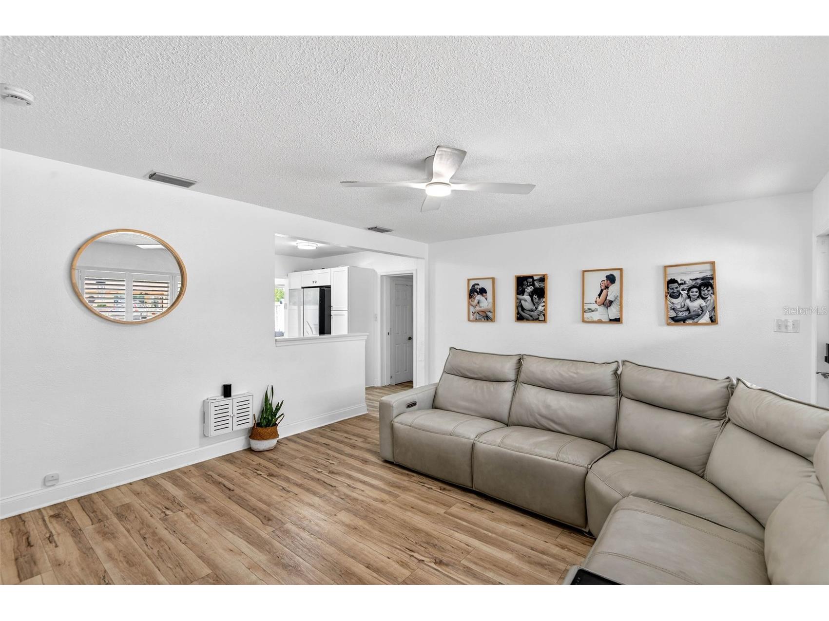 5287 99th Way N Seminole FL 33708 TB8480829 image10