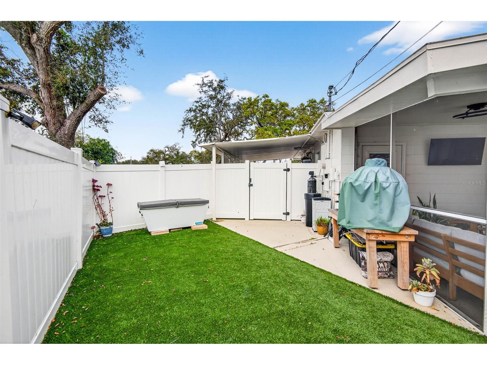 5287 99th Way N Seminole FL 33708 TB8480829 image39