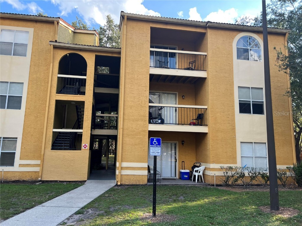 5287 Images Circle #107 Kissimmee FL 34746 O6141940 image1