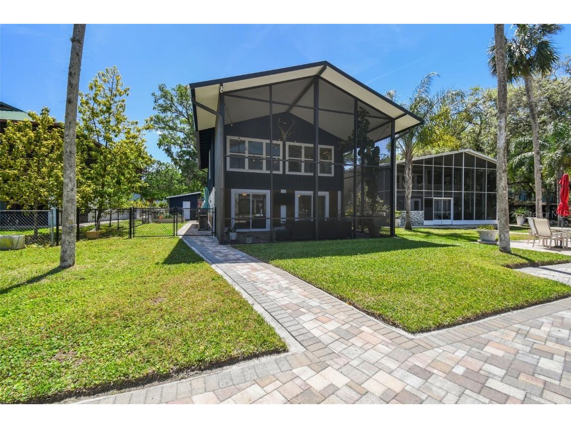 5287 Tuscawilla Drive Weeki Wachee FL 34607 W7880276 image1