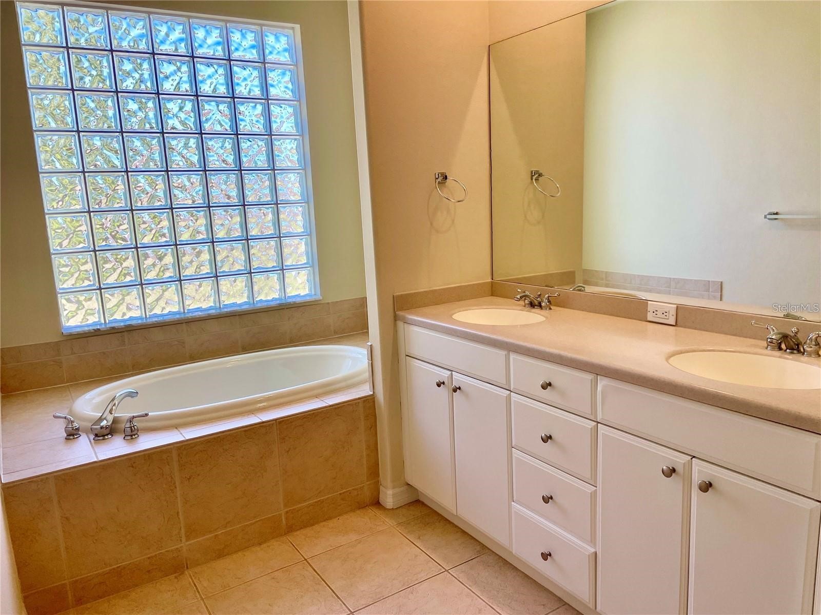 5287 Visionary Court Sarasota FL 34233 A4690937 image24