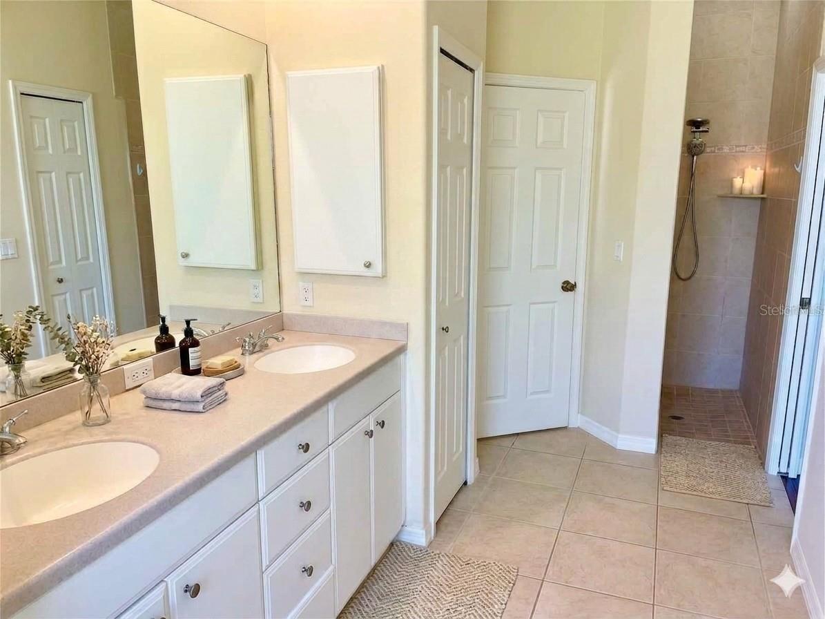 5287 Visionary Court Sarasota FL 34233 A4690937 image7