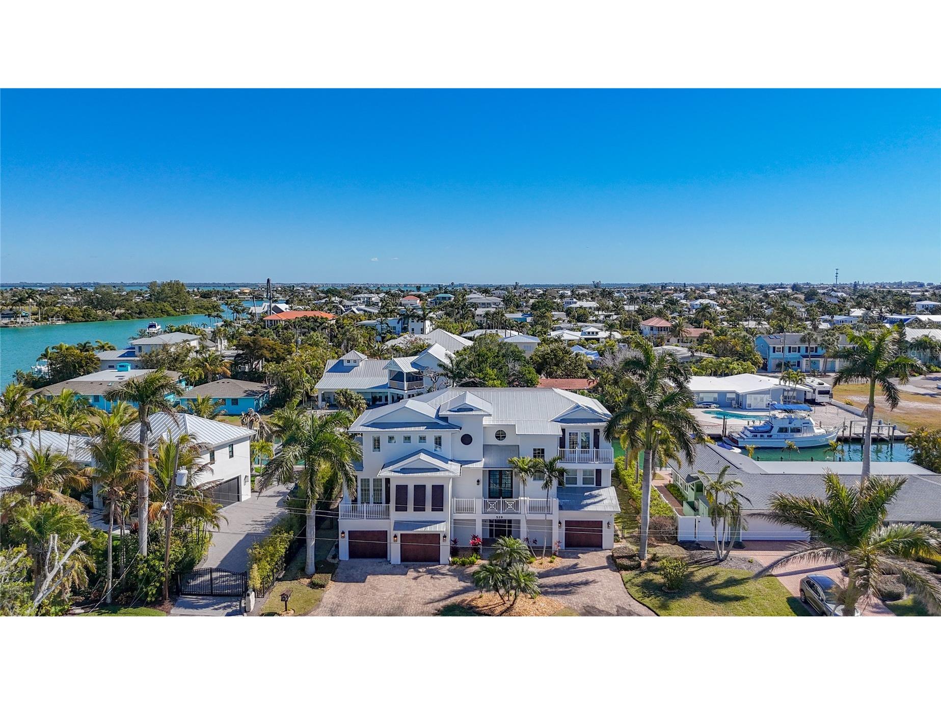 529 77th Street Holmes Beach FL 34217 A4680377 image2