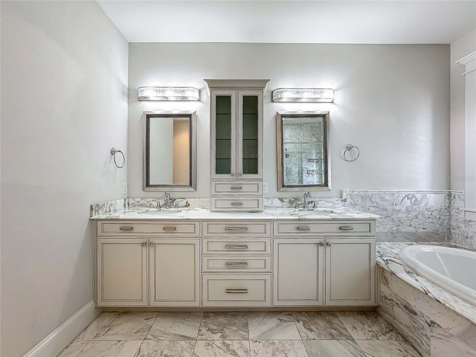 529 77th Street Holmes Beach FL 34217 A4680377 image28