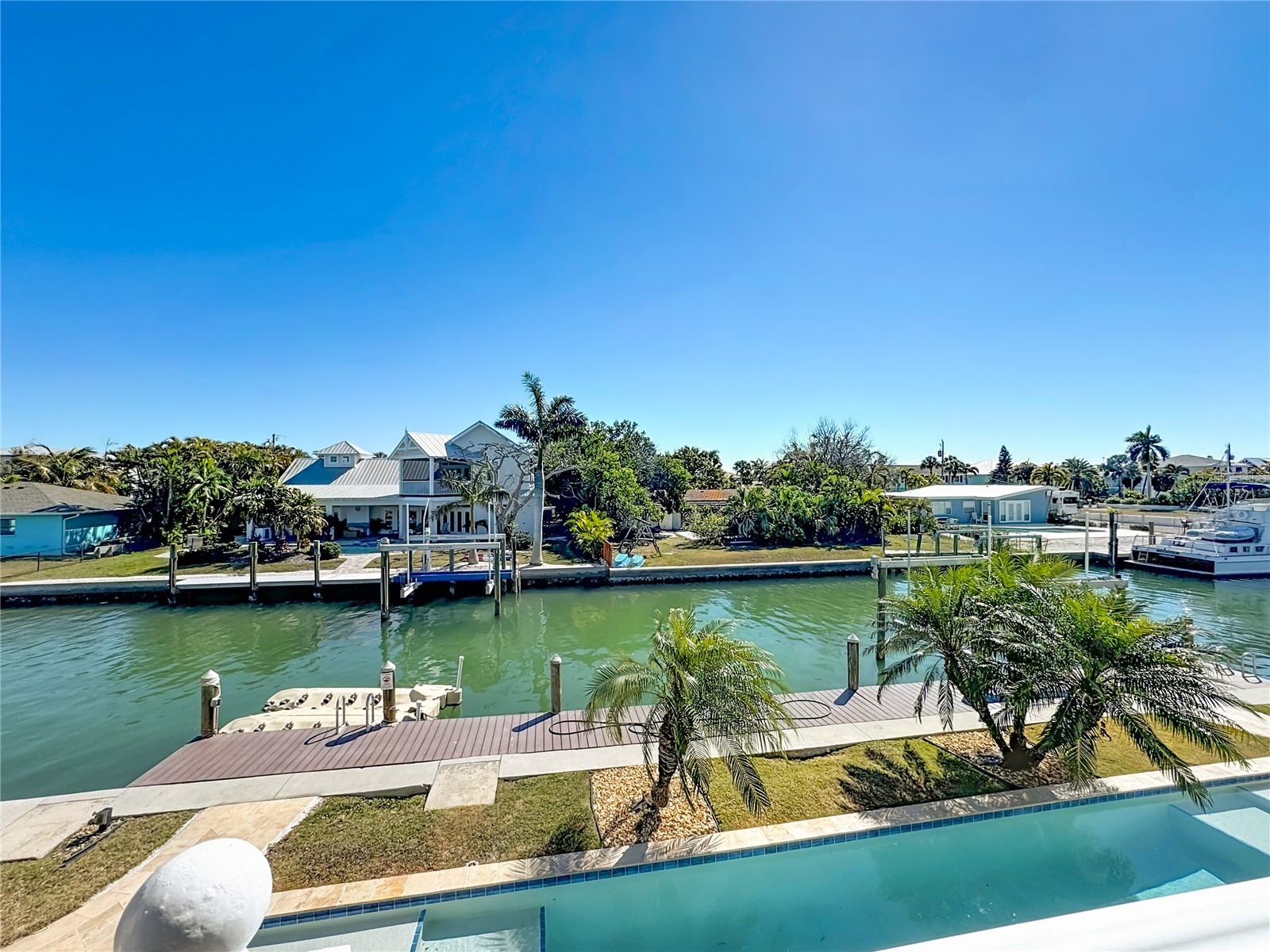 529 77th Street Holmes Beach FL 34217 A4680377 image69