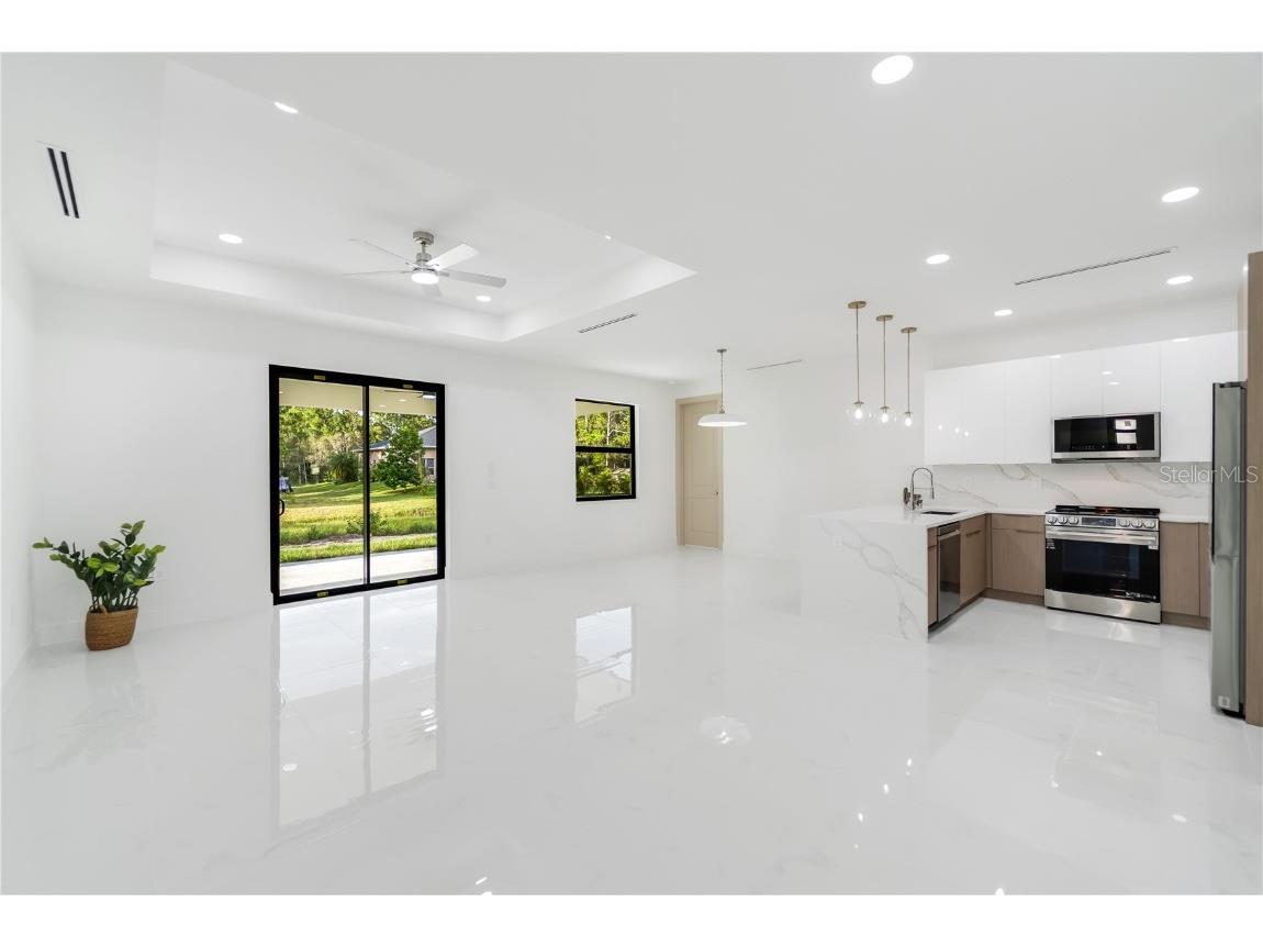 529 Allison St E Lehigh Acres FL 33974 TB8427705 image4