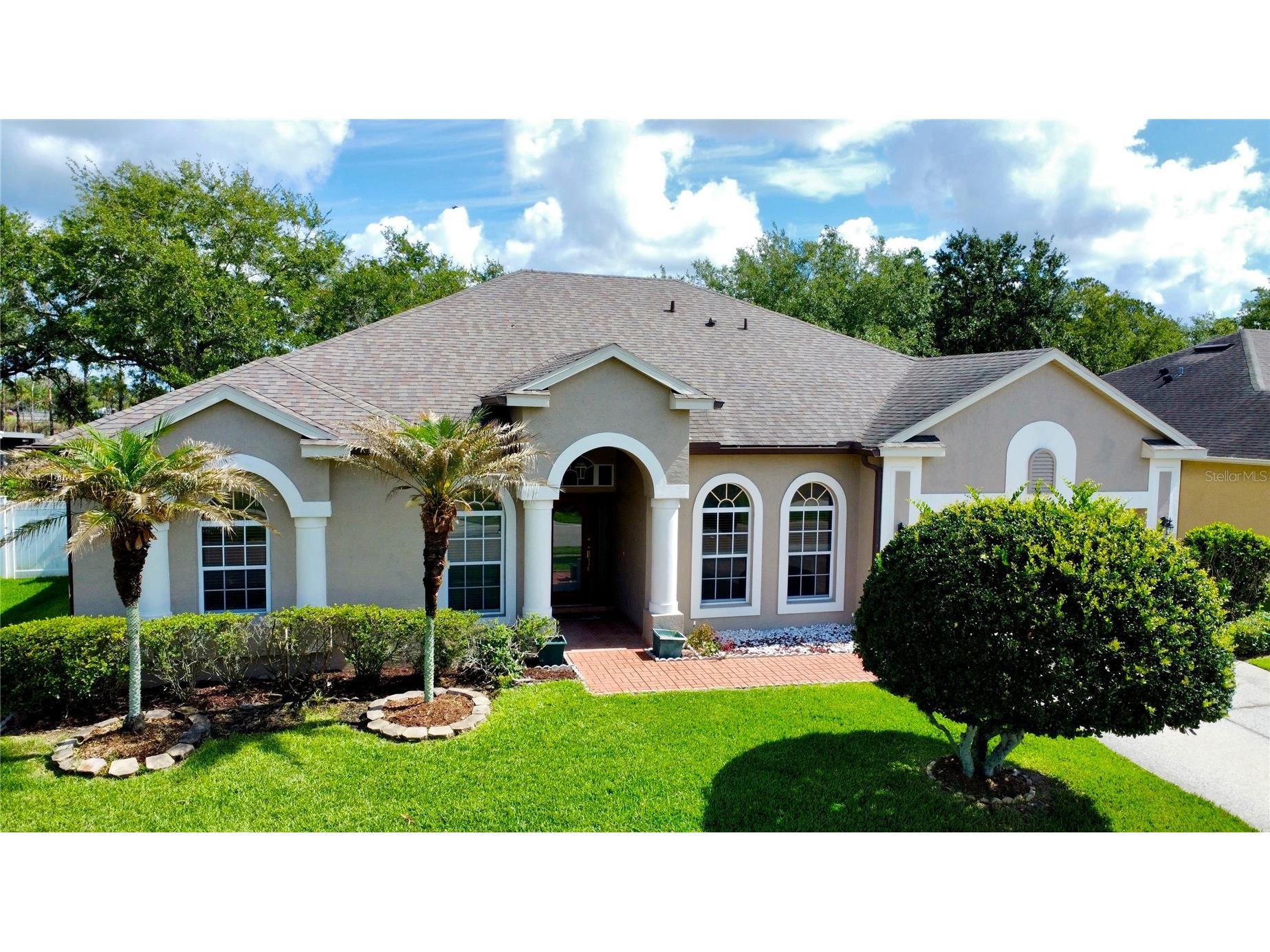 529 Belhaven Falls Drive Ocoee FL 34761 O6410324 image1