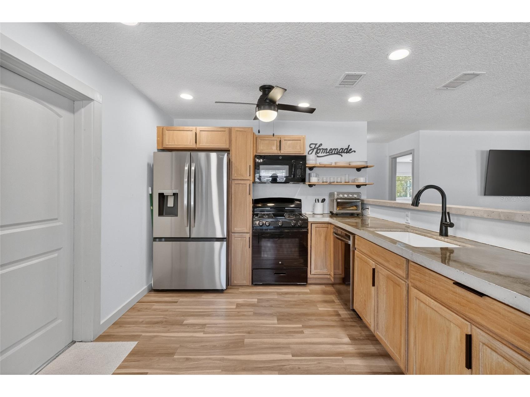 529 E Gottsche Avenue Eustis FL 32726 O6410377 image3