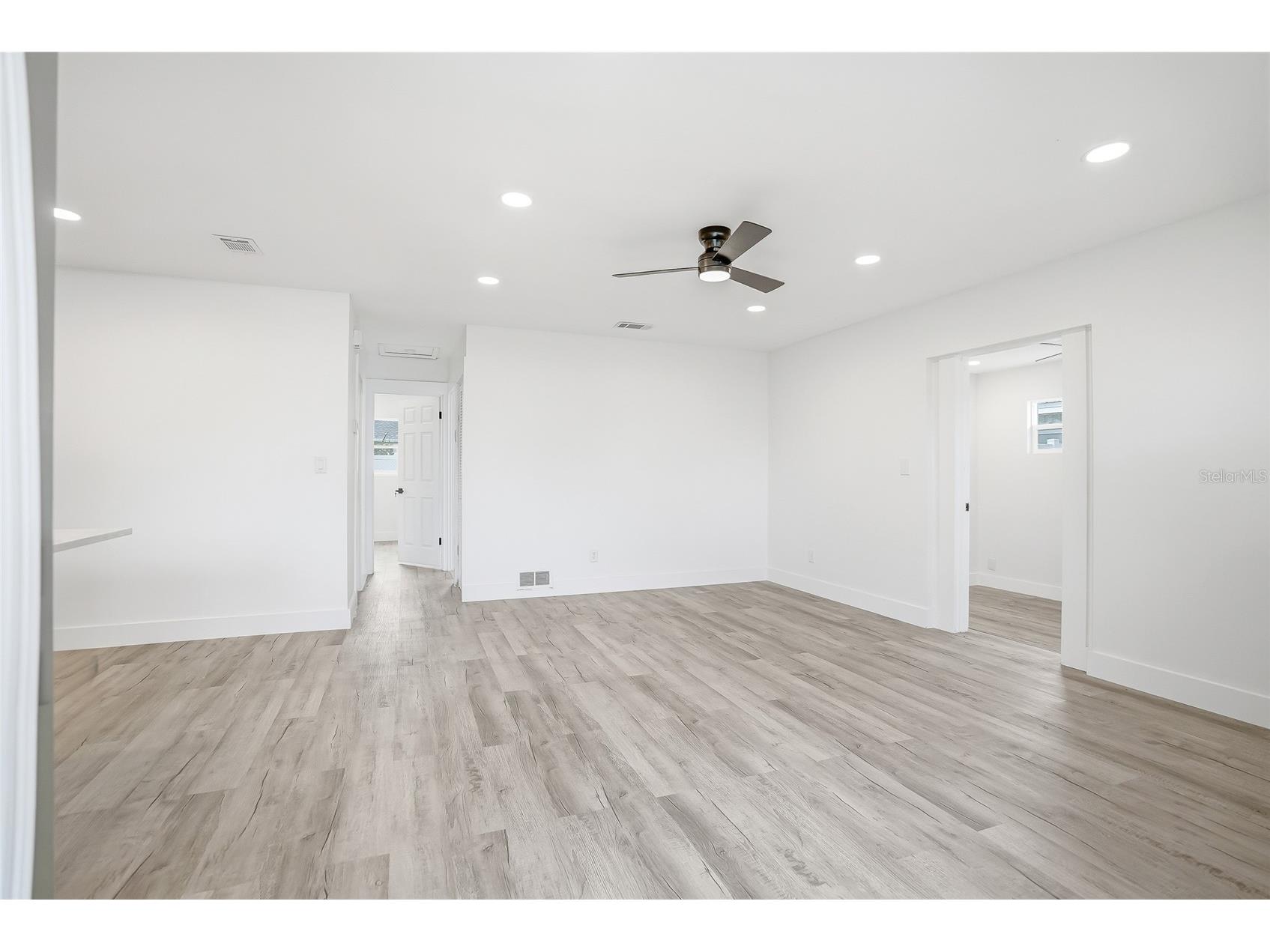 529 Firefly Lane Apollo Beach FL 33572 TB8514329 image2