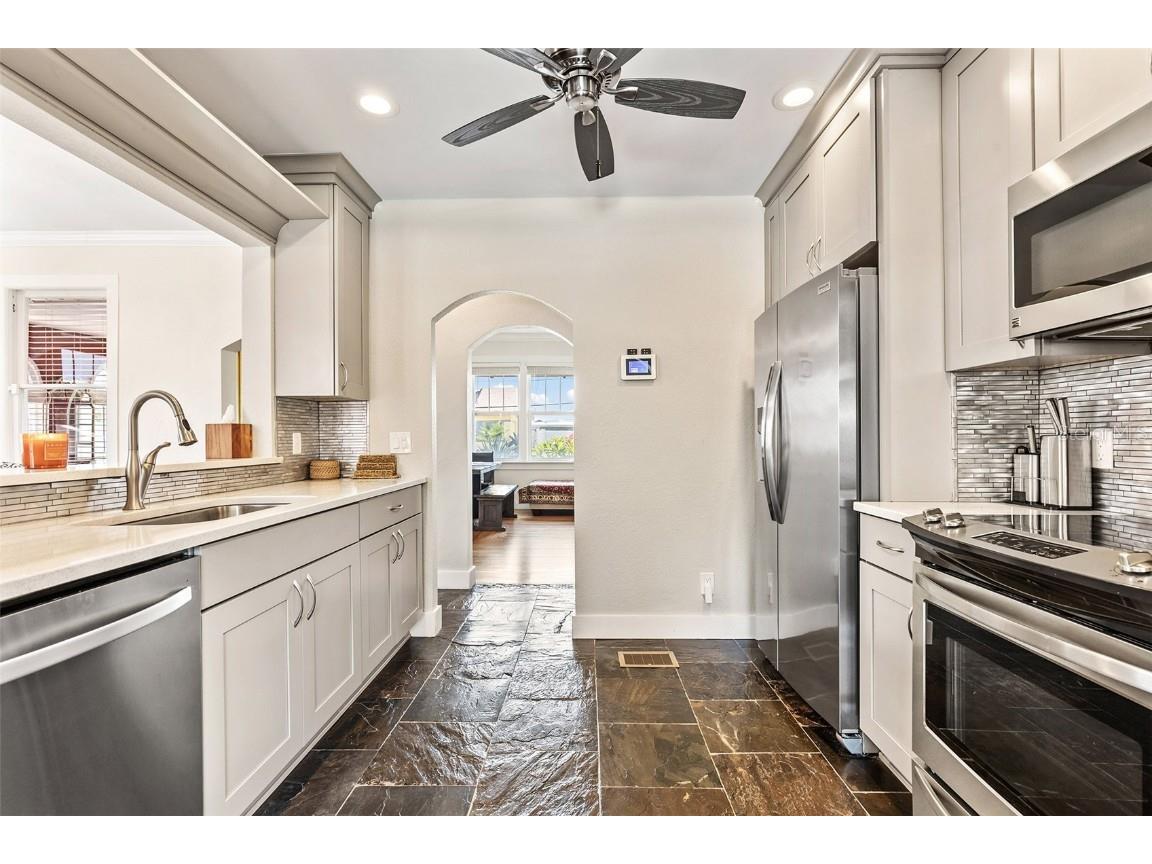 529 Hillside Avenue Daytona Beach FL 32118 V4944655 image32